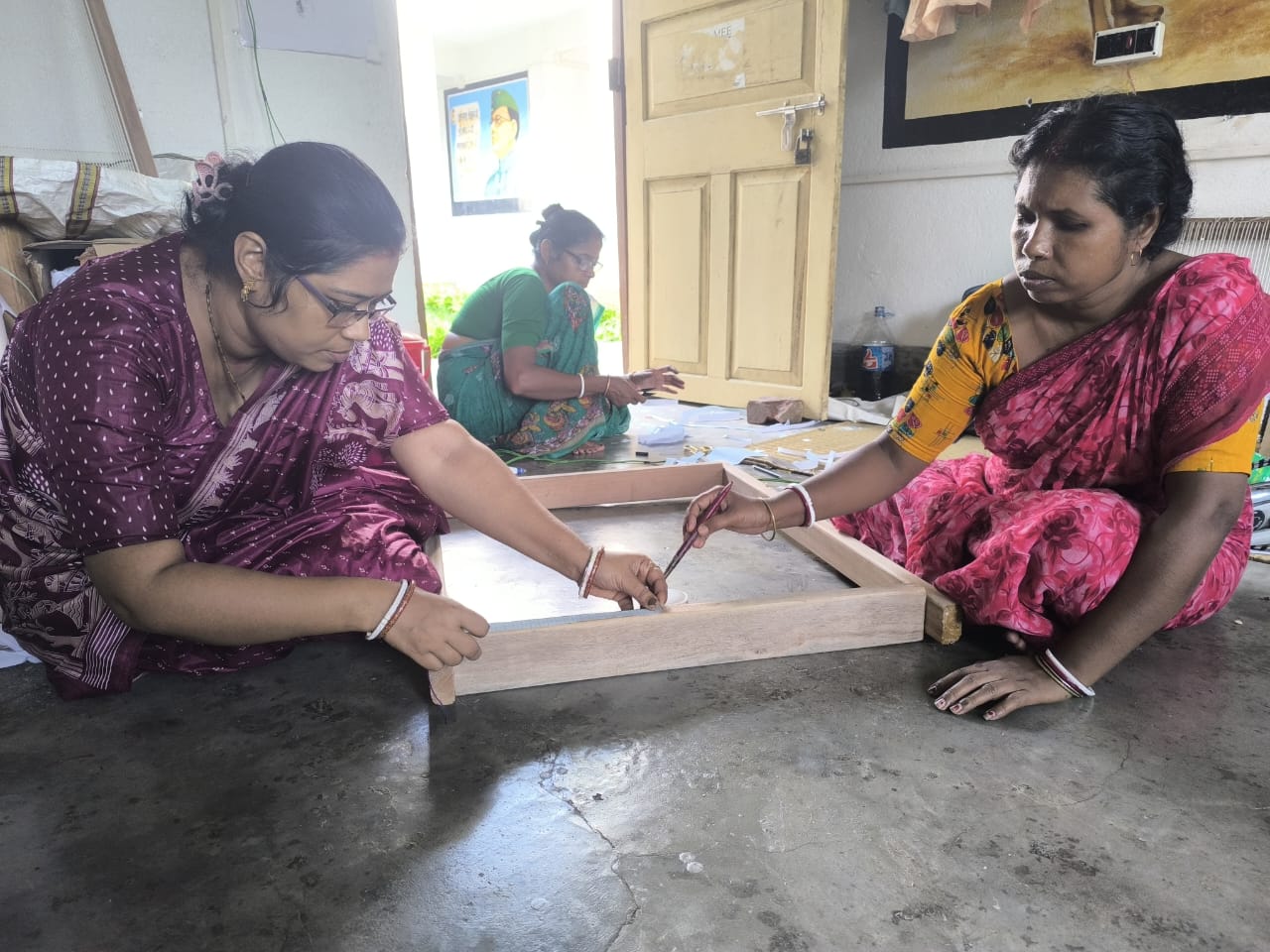 Project Navya Begins Tapestry Weaving Training At Raidighi Centre