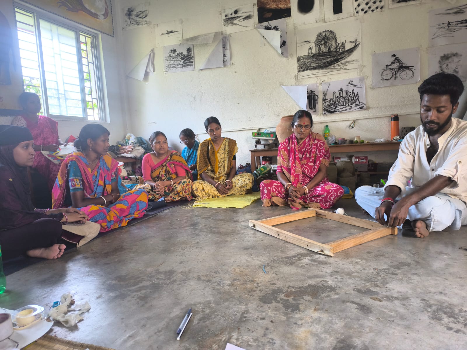 Project Navya Begins Tapestry Weaving Training At Raidighi Centre