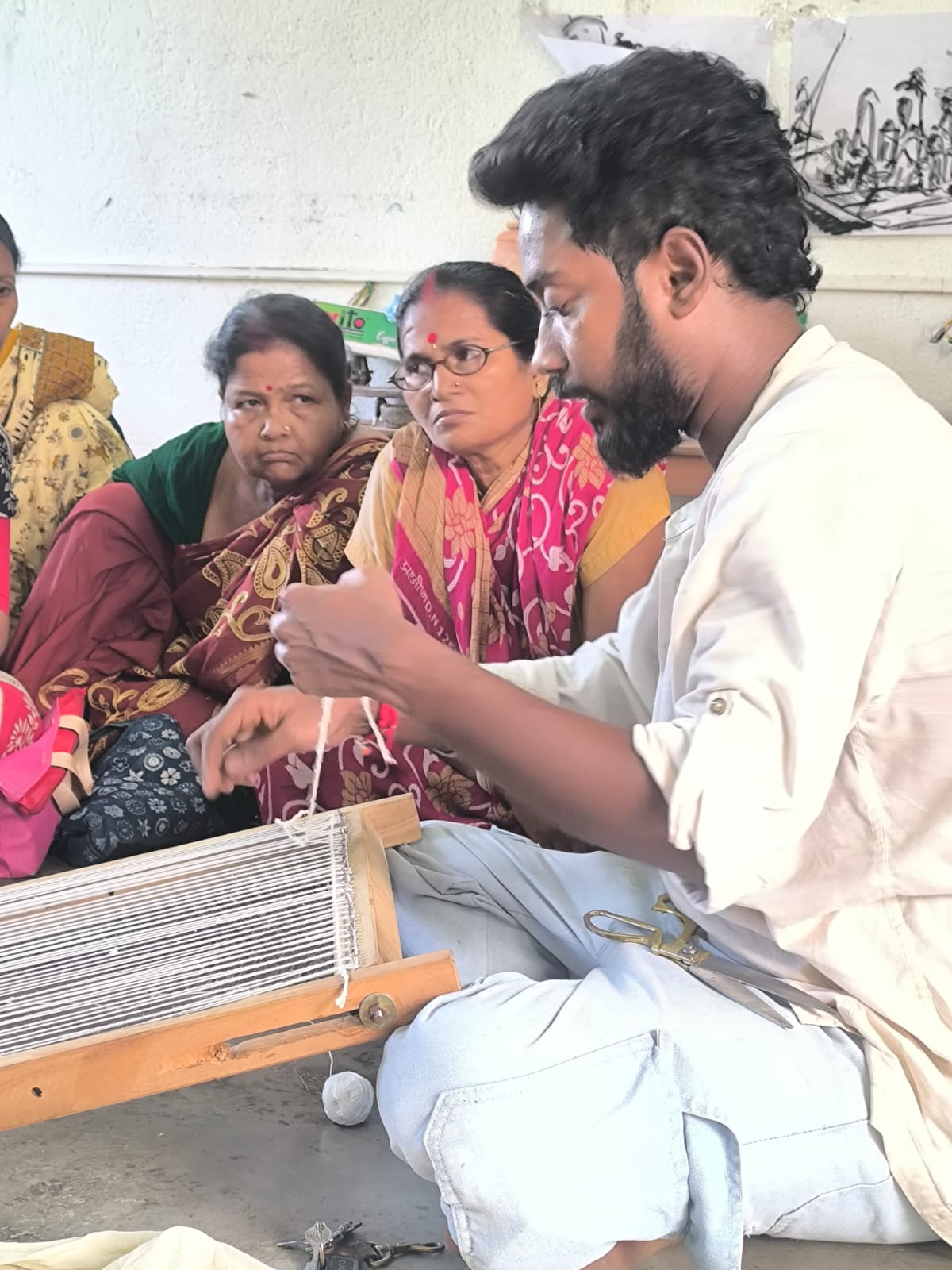 Project Navya Begins Tapestry Weaving Training At Raidighi Centre