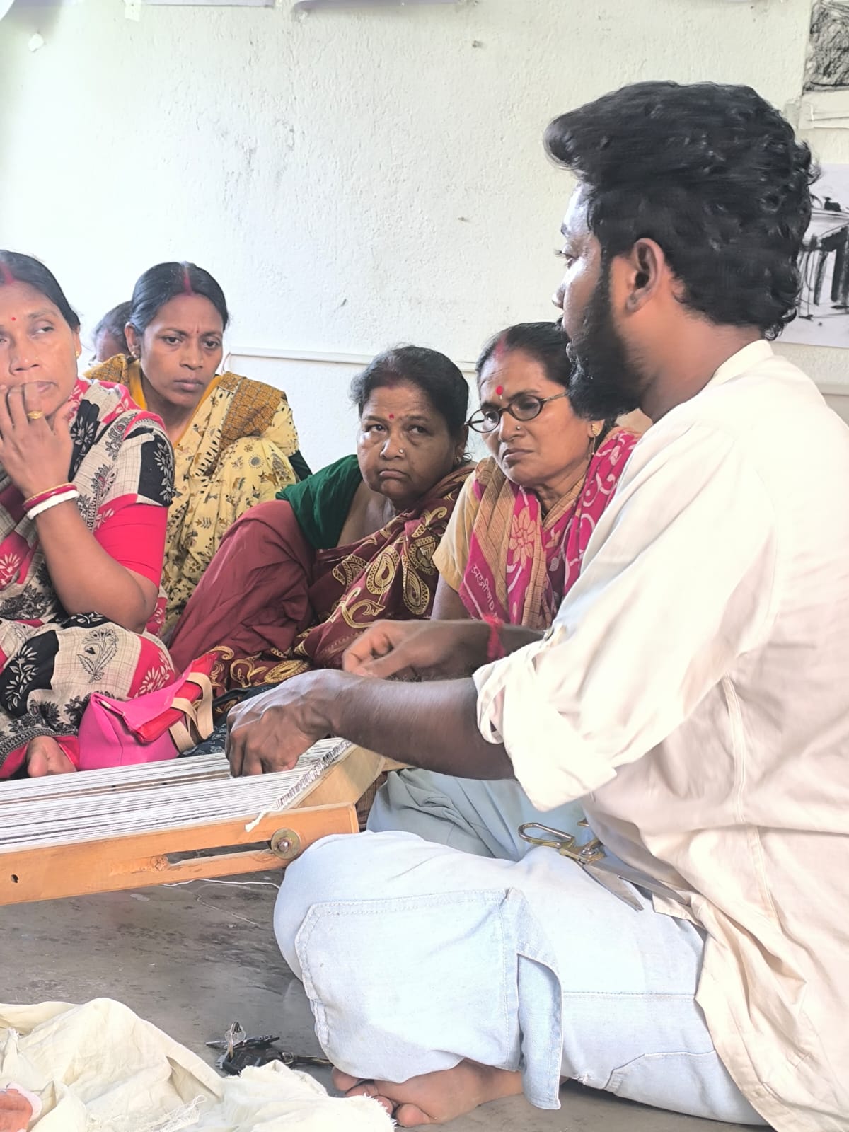 Project Navya Begins Tapestry Weaving Training At Raidighi Centre