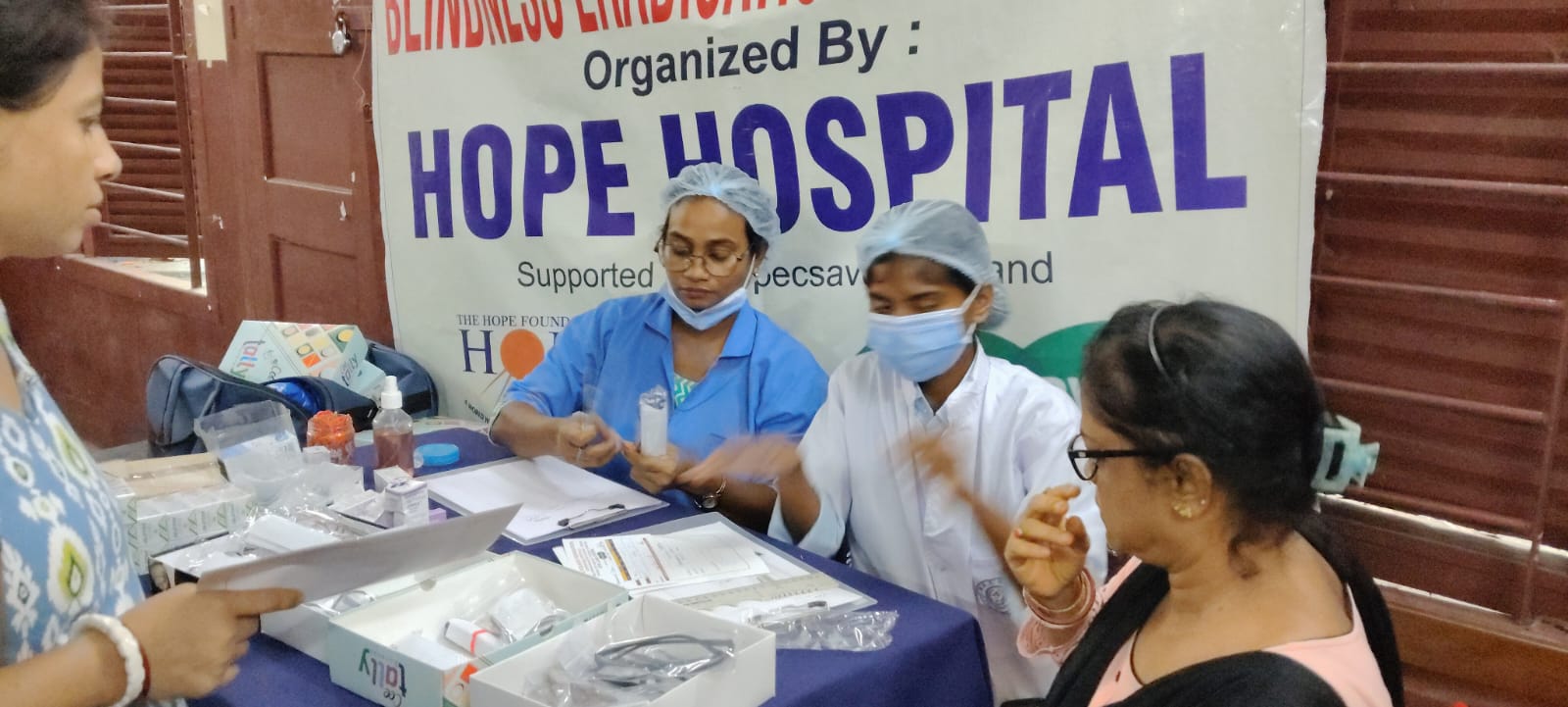 Mukti Urban Project Organizes Free Eye Camp, Benefiting Over 200 Community Members