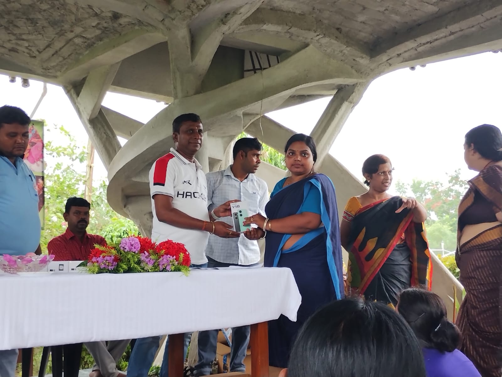 Smartphones Distribution To Udaan Students From Vivo