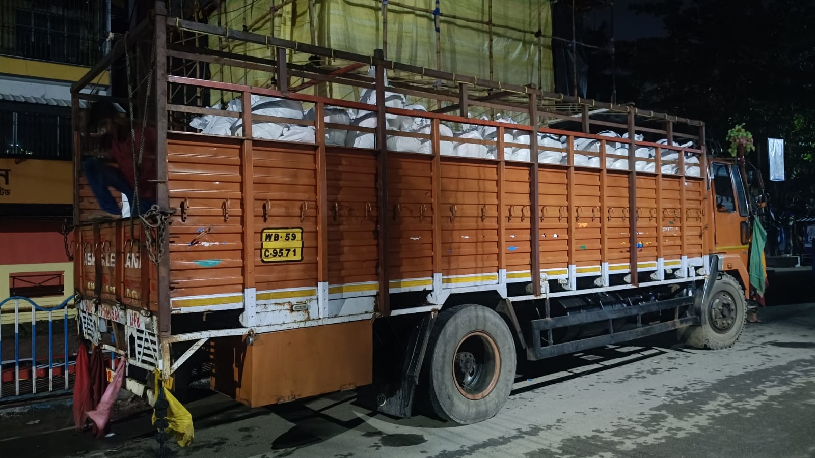 Mukti Extends Flood Relief Support To 3,500 Families In Bihar's West Champaran