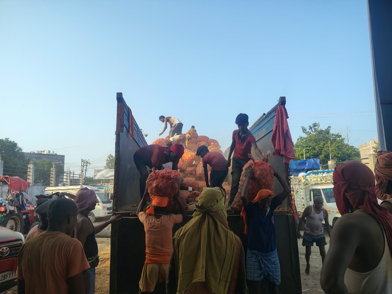 Mukti Extends Flood Relief Support To 3,500 Families In Bihar's West Champaran